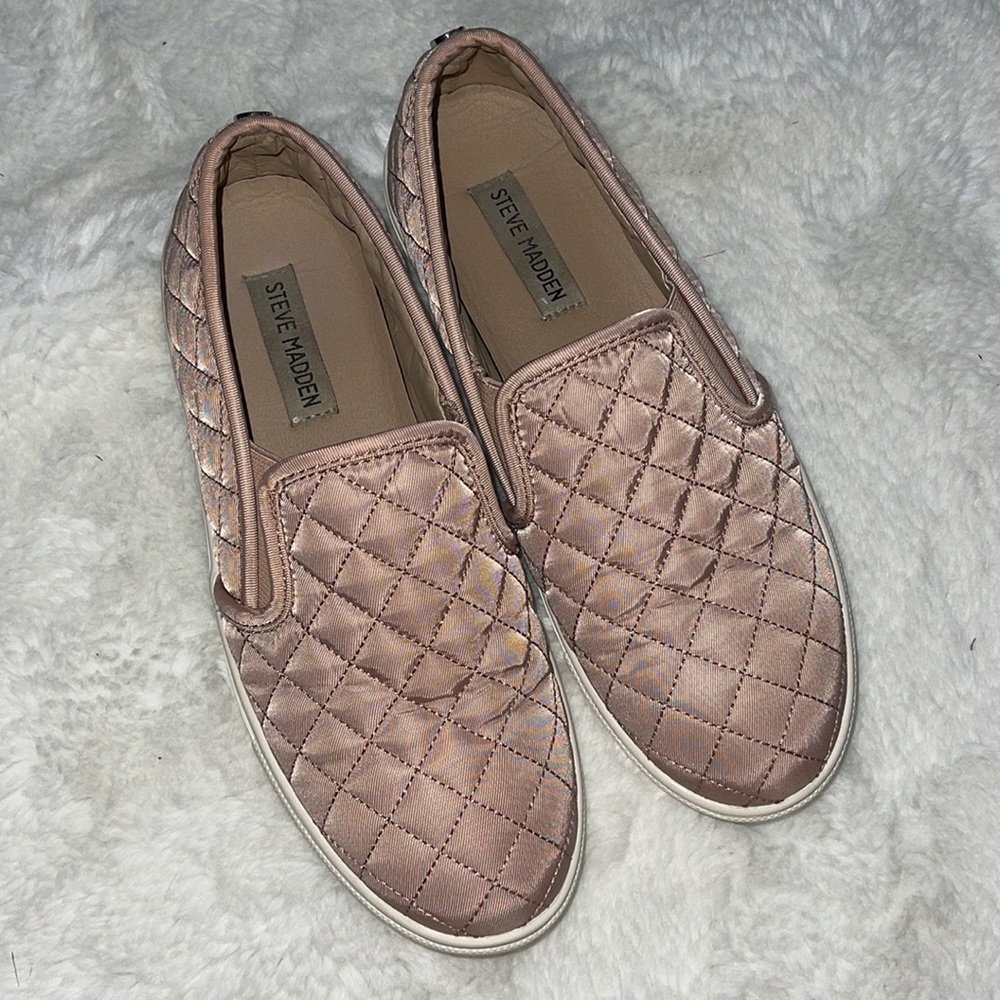 Steve Madden Slip on Sneakers pink